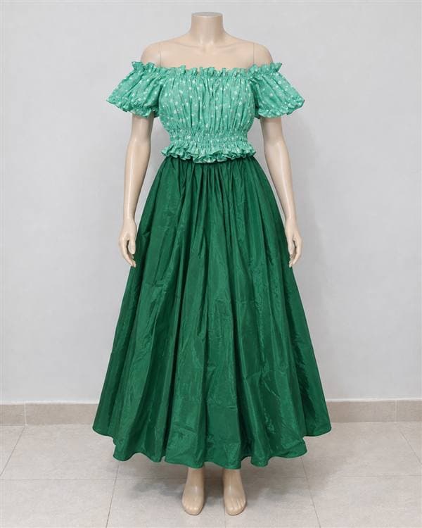Vestido verde de época (blusa verde claro, falda verde)